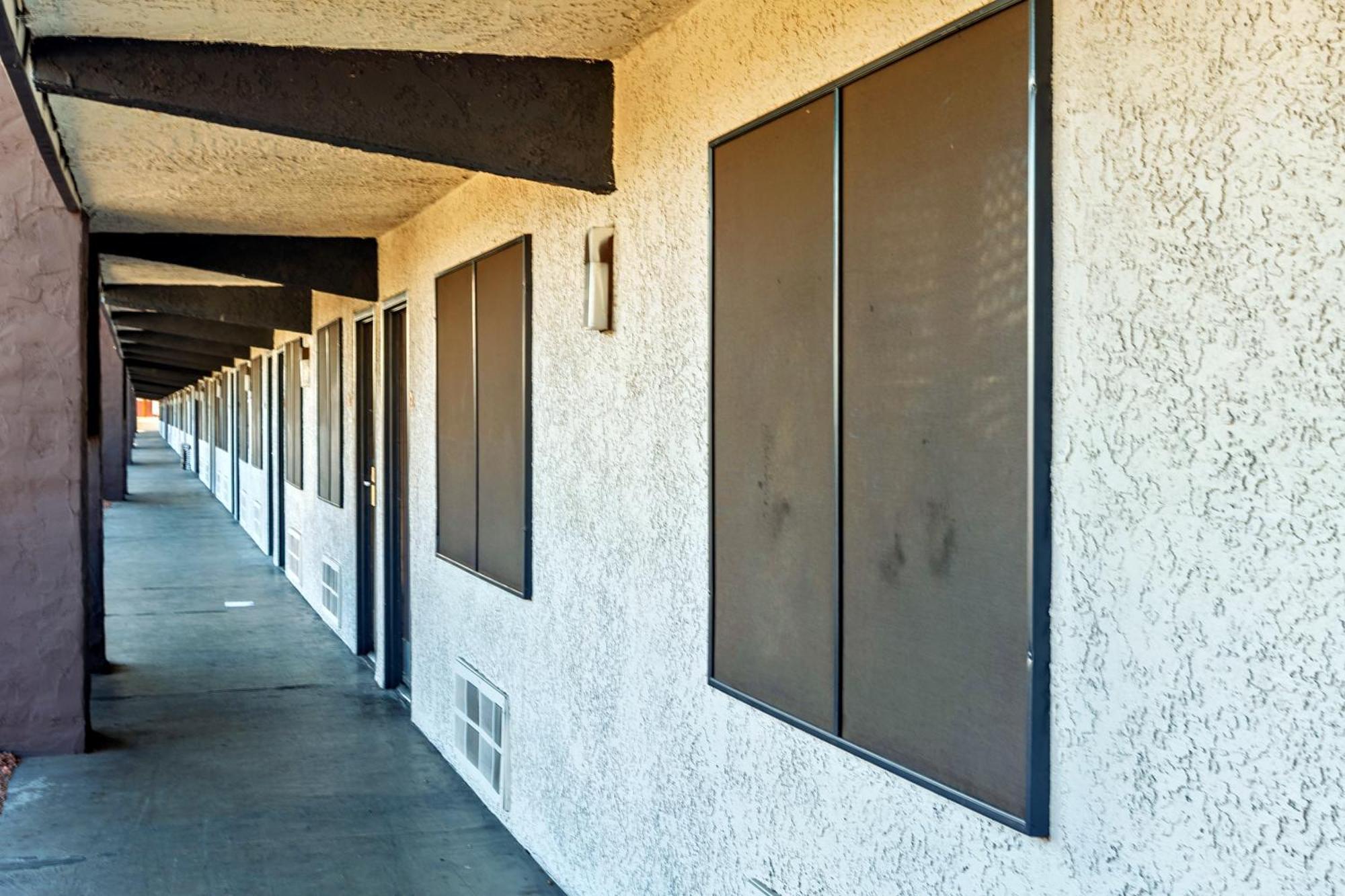 Quality Inn & Suites Lake Havasu City Exterior foto