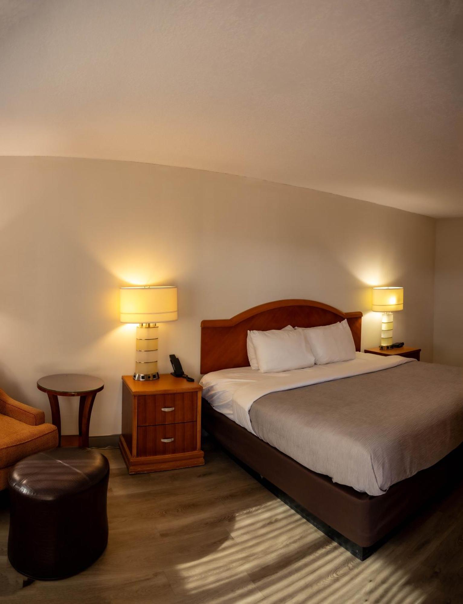 Quality Inn & Suites Lake Havasu City Exterior foto